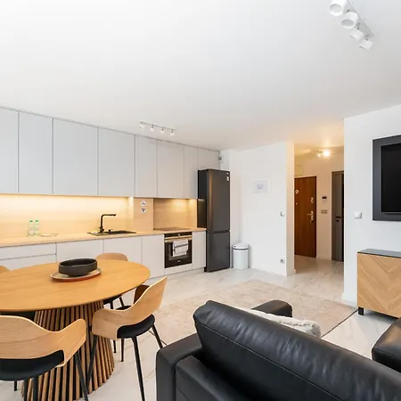 Deluxe Amsterdam 02 By Bookinghost *